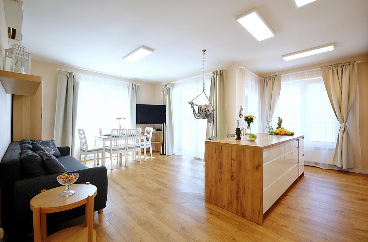 Apartament Premium Mikiniki Kolobrzeg Apartamento Exterior foto